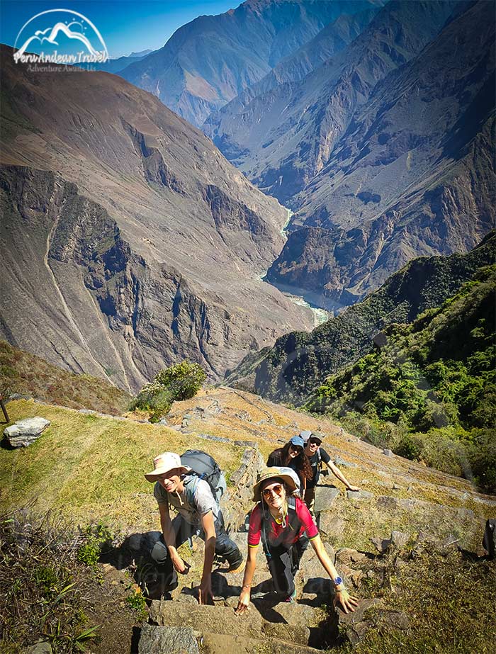mirador llamas del sol choquequirao
